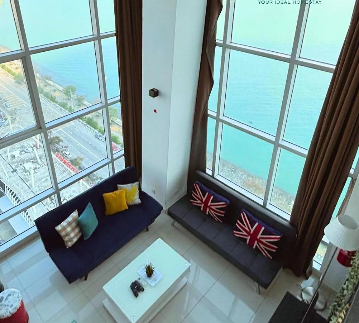 Maritime Sea View Duplex Apartamento George Town